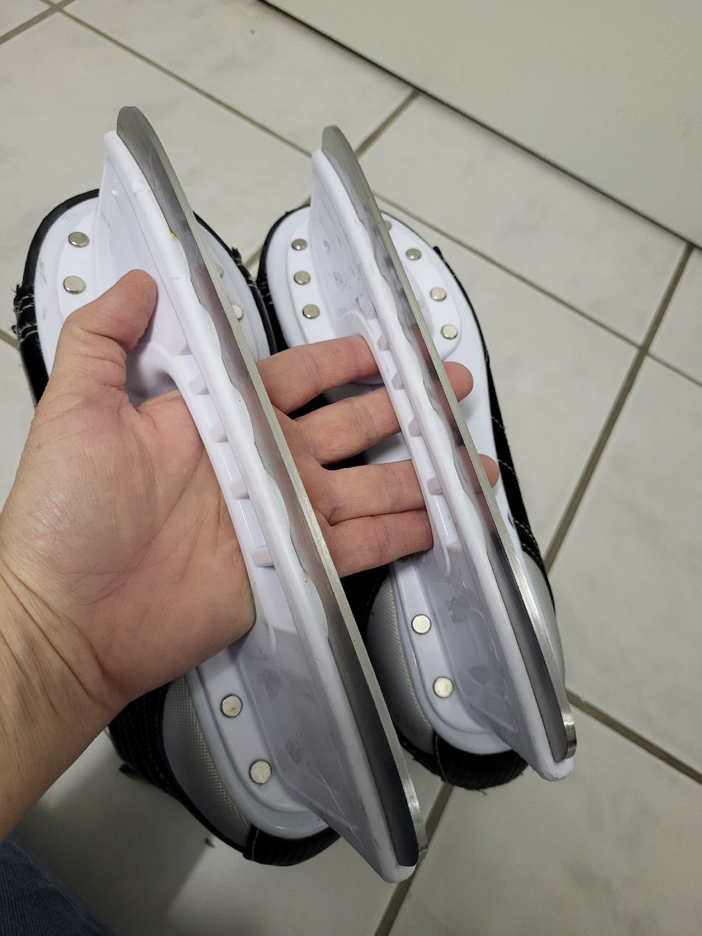 Pattini da ghiaccio: Eishockeyschuhe mit Schoner – Usato da Horgen venduto da Catch22 4