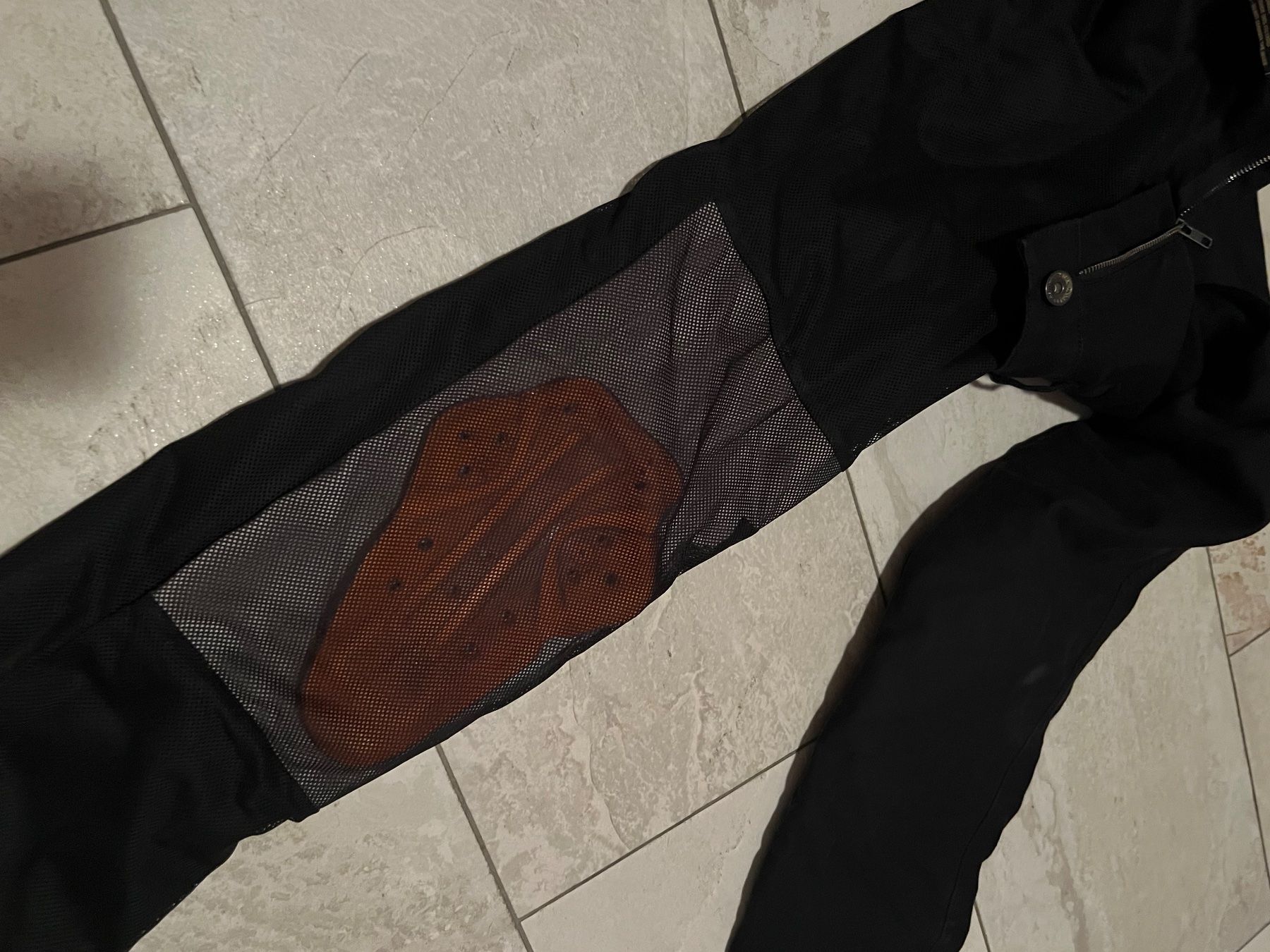 Rokker Jeans: Rokker Jeans Schwarz neu!!! – Nuovo e nell'imballaggio originale da Seewen SO venduto da Muggi3 3