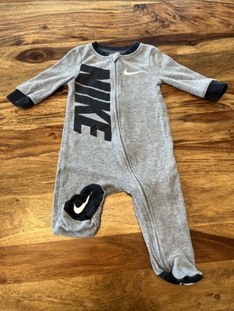 Nike Baby Strampler/Pyjama