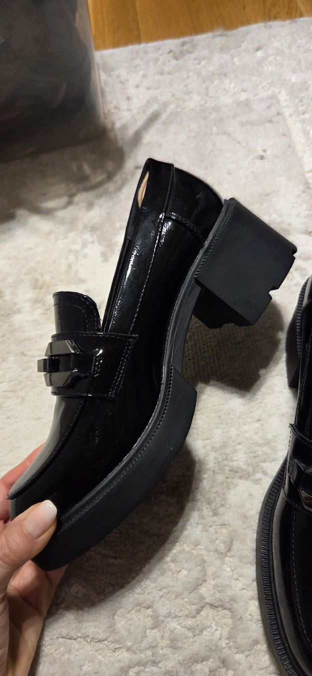 Damenschuhe: Halbschuh Damen schwarz Lack Grösse 38 neu – Neu (gemäss Beschreibung) aus Chur von ali_j9q9 1