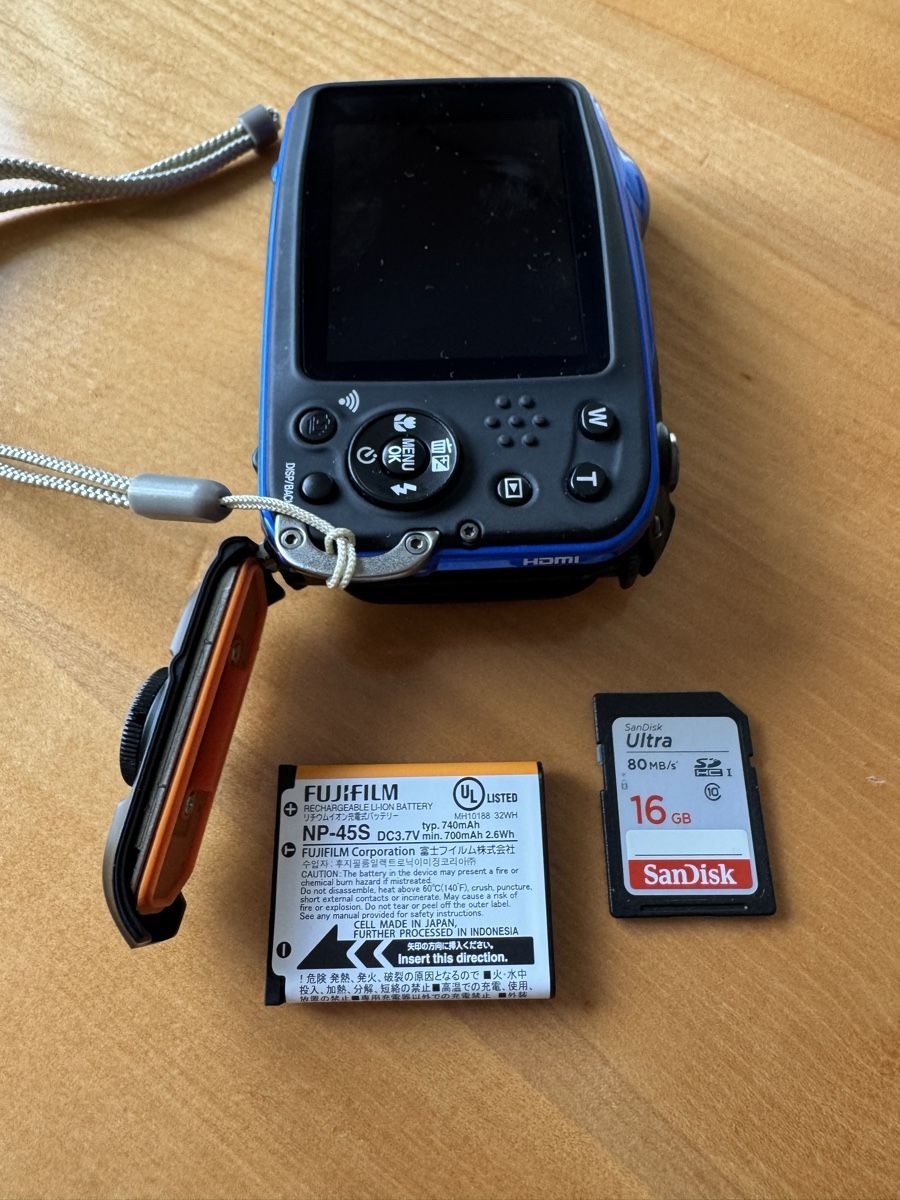 Fujifilm Fotocamera: Fujifilm FinePix XP80 Digitalkamera blau  – Usato da Zürich venduto da Graes23 2