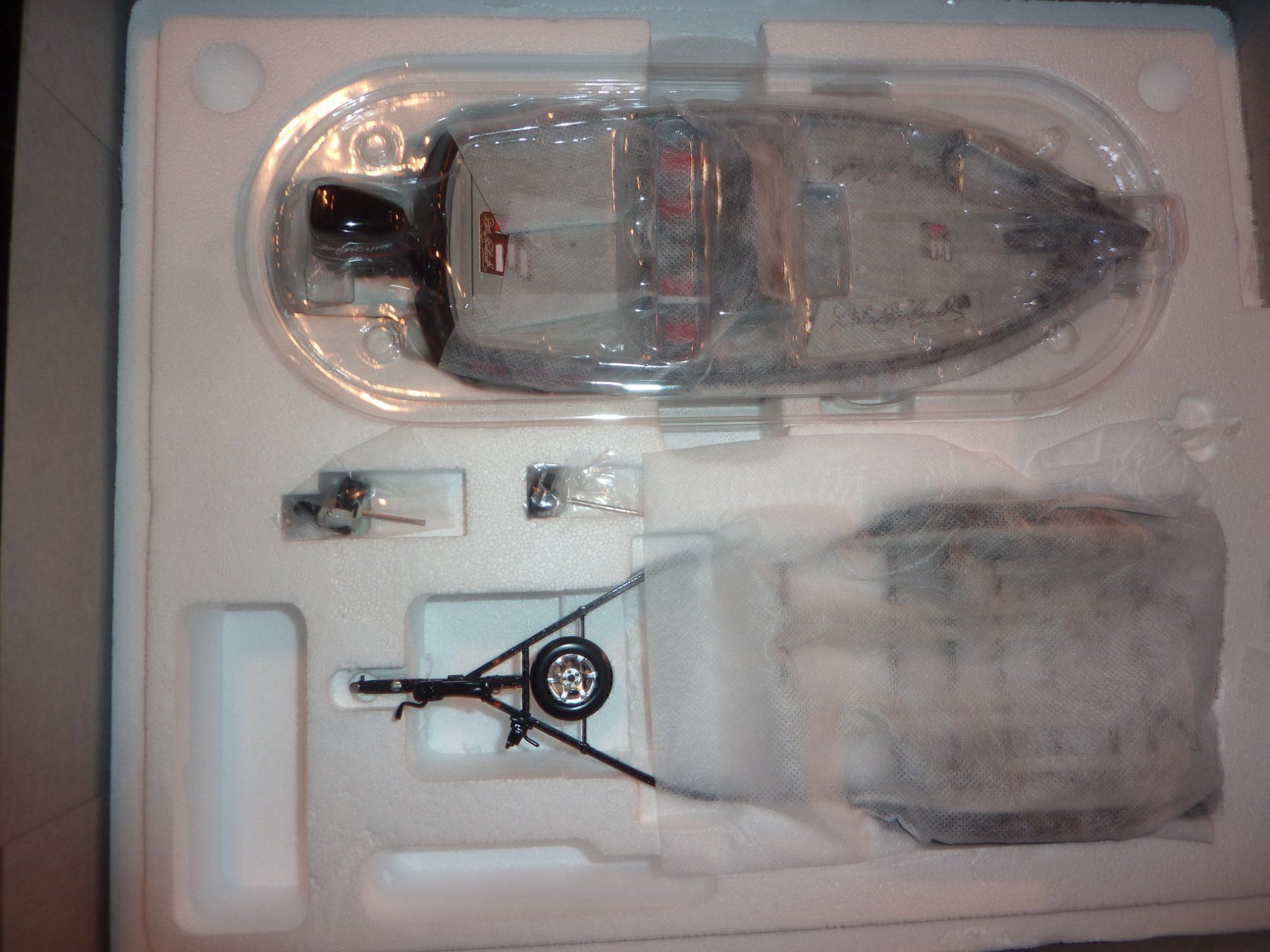 Kit di modellismo & Modellini statici: NITRO BOAT/TRAILER DALE EARNHARDT – Nuovo e nell'imballaggio originale da Balsthal venduto da bouteliee 1
