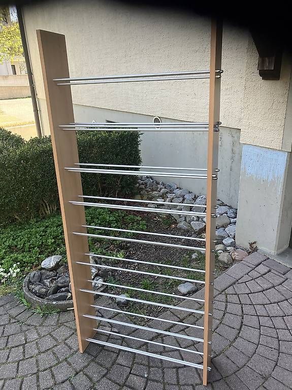 Scaffali: CD Gestell – Usato da Eschlikon TG venduto da Urs.knopf