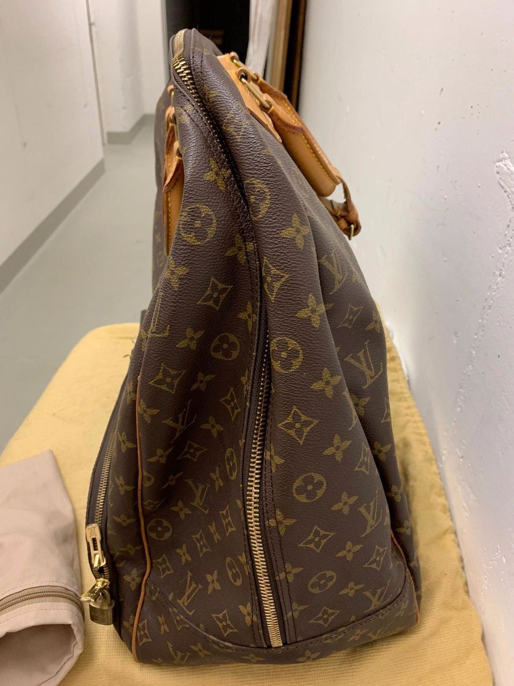 Louis Vuitton Taschen für Damen: Original Louis Vuitton Vintage – Neu und originalverpackt aus Zürich von AngelRE 3