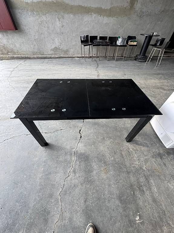 Tavoli: Table à manger en verre – Usato da Vétroz venduto da Polygroup 1