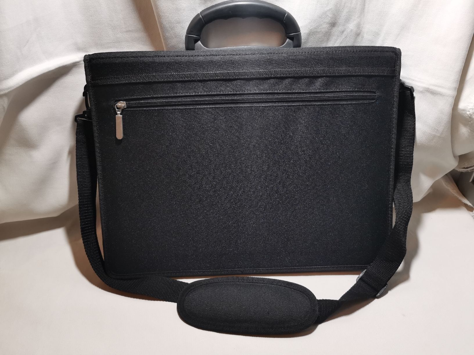 Taschen: Laptoptasche Pfizer – Gebraucht aus Basel von Treasurehunter 3