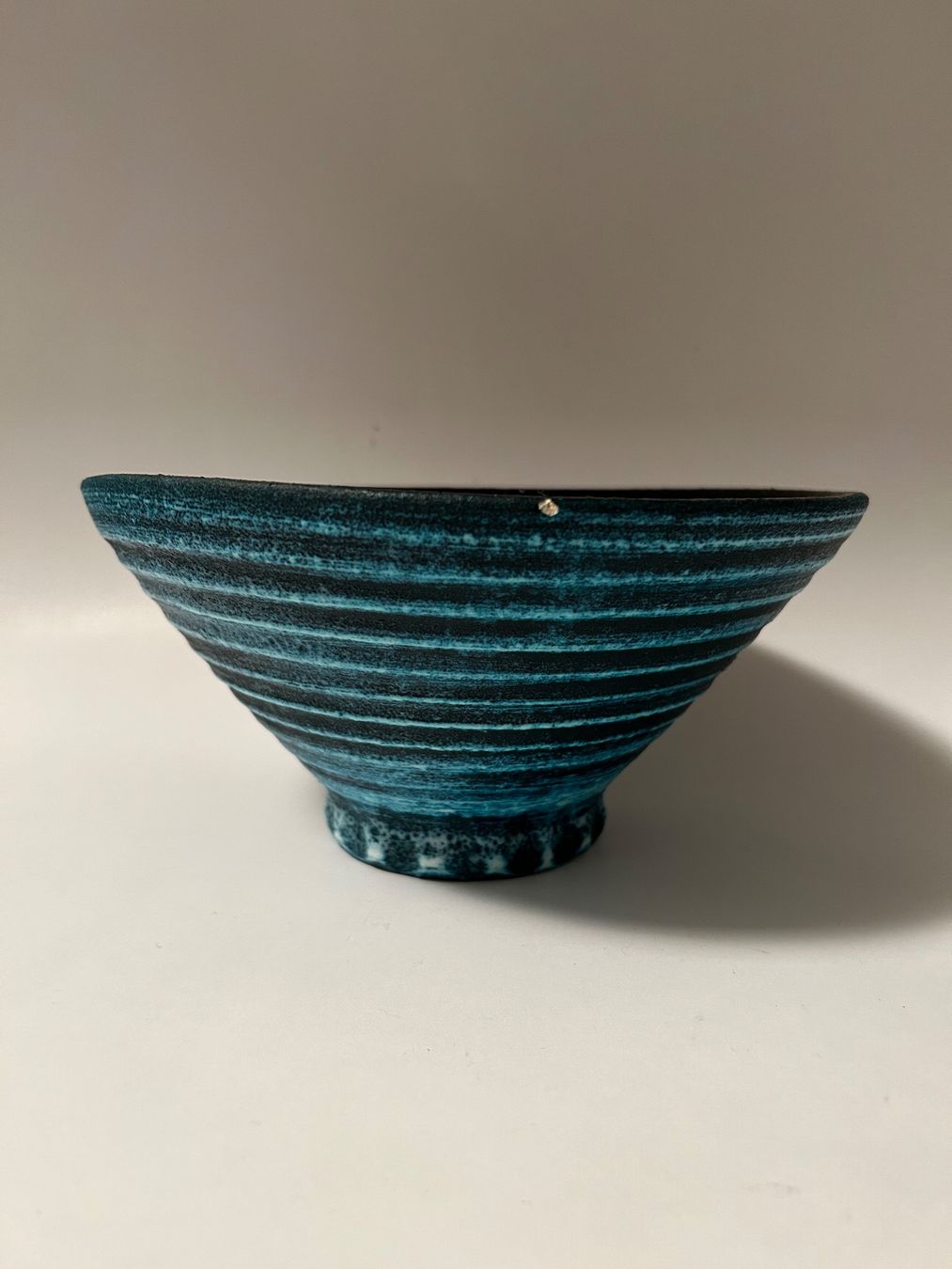 Schalen: Keramik Schale von Accolay ca.1960 Designklassiker – Gebraucht aus rotkreuz von baudisch 3