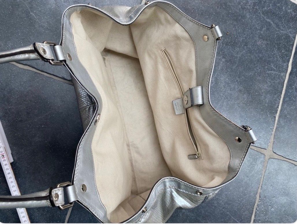 Gucci Borse da donna: Sac Gucci en python argenté – Usato da lutry venduto da patriciamonod 6