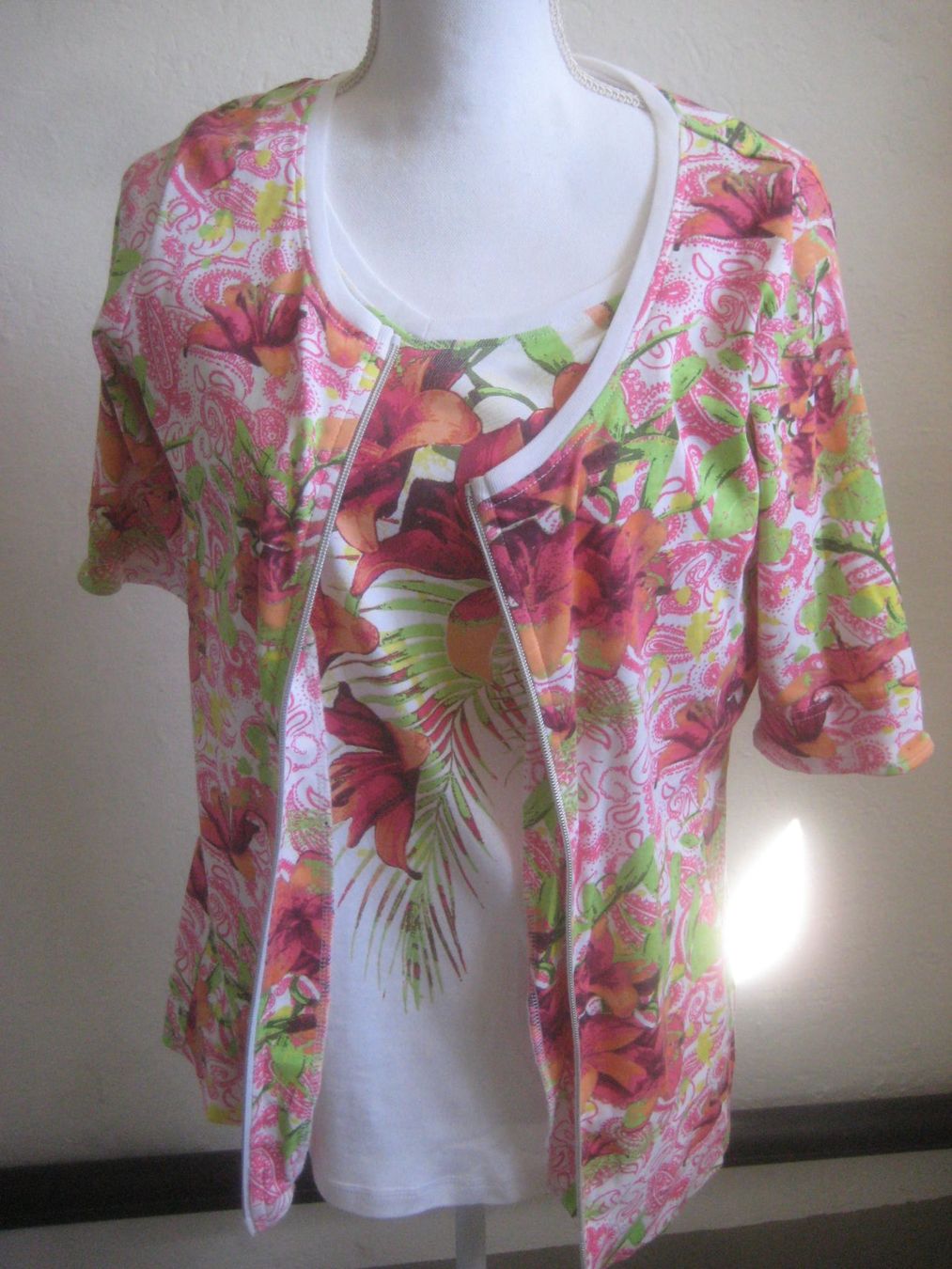 Camicette: DAMEN   BLUSE MIT JÄCKCHEN – Usato da Uster venduto da flocke1 2