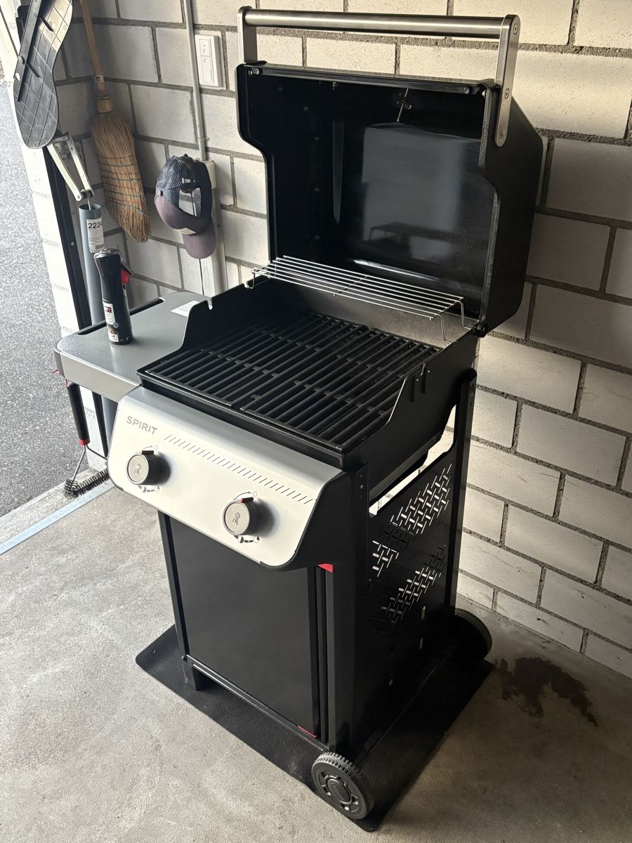 Grils: Weber Spirit E-210 Gasgrill – D'occasion à Roggwil BE par gus_pf8l 3