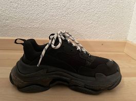 BalenciagaTriple S