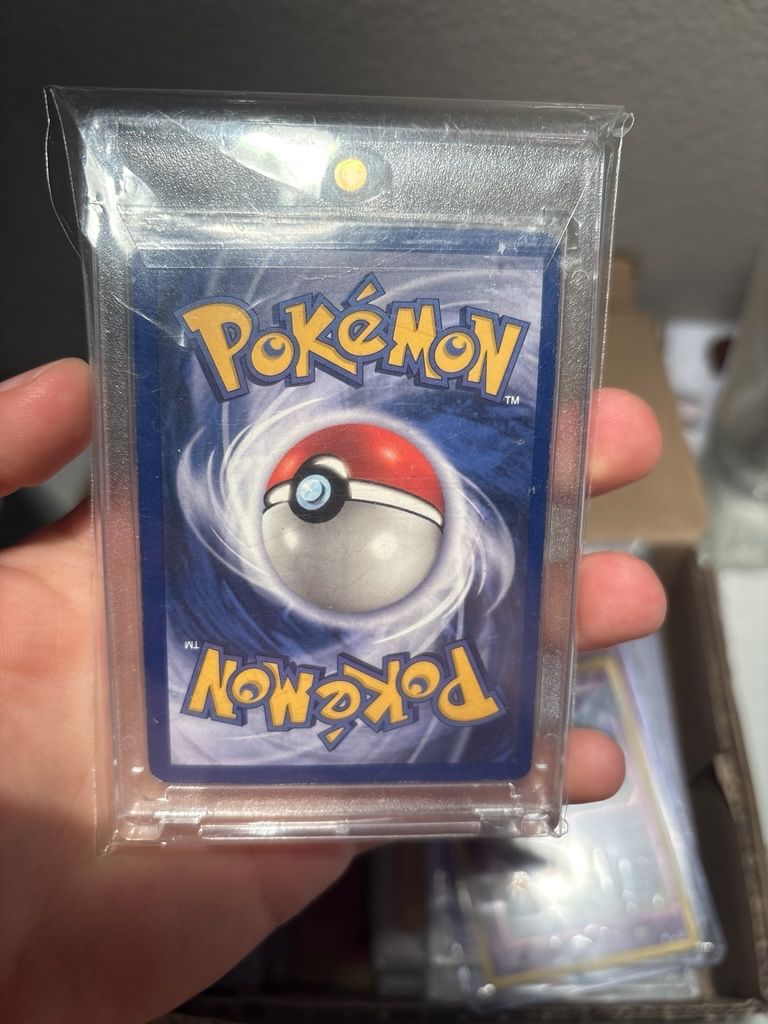 Pokémon Cartes à collectionner: Charizard shadowless 1st edition – D'occasion à Erlinsbach par cri_l7zw 3