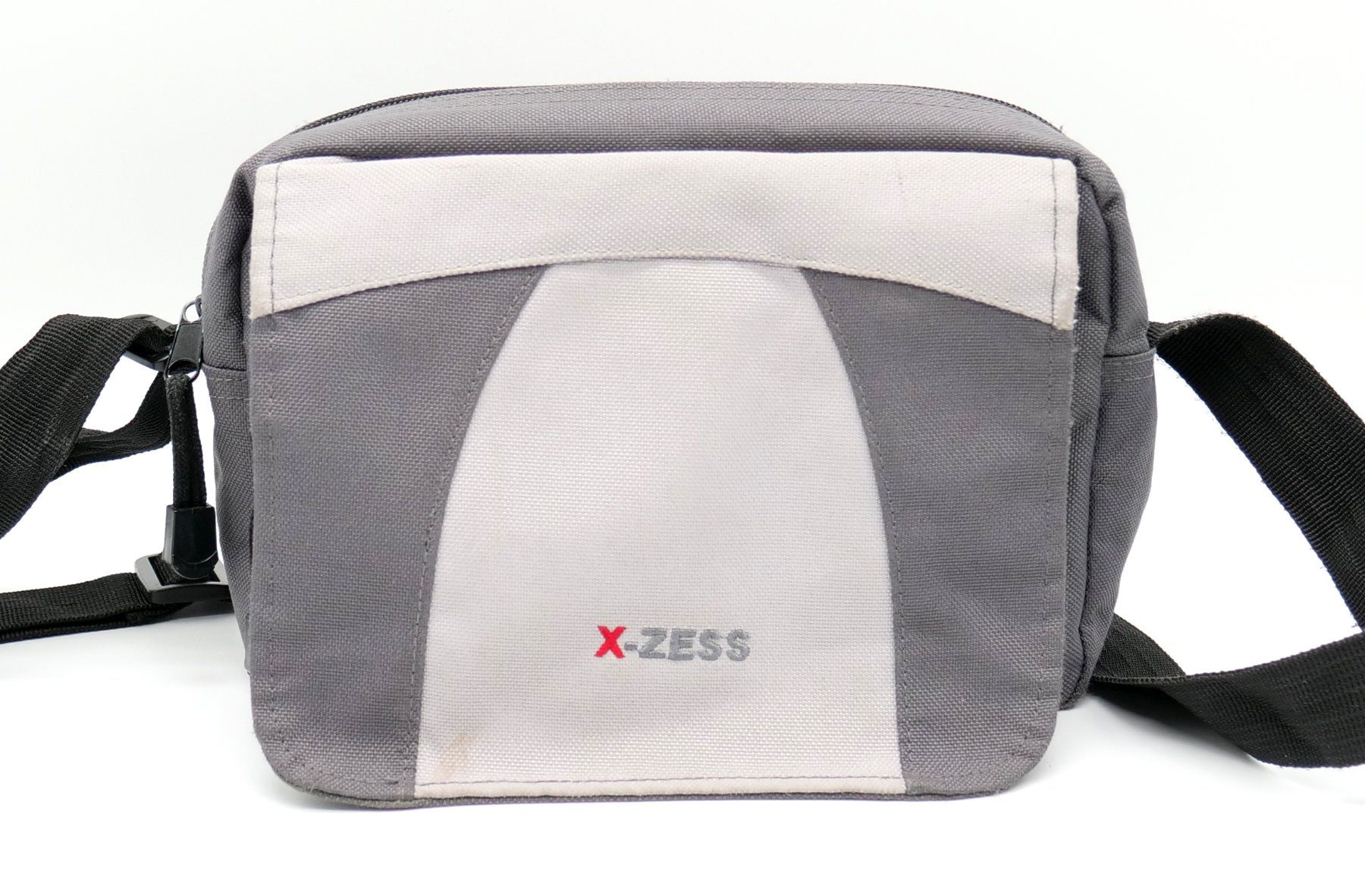 Taschen: X-Zess universelle Kameratasche – Gebraucht aus Ottoberg von Diamola