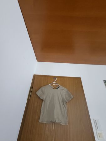 T-shirt kaki Motel, taille M, coupe originale, été ✨