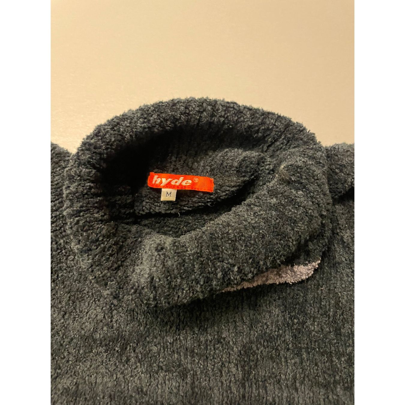 Maglioni & Felpe: Knuddel Pullover, weich flauschig, schwarz, Rand grau, L – Usato da Amriswil venduto da fit8580 4