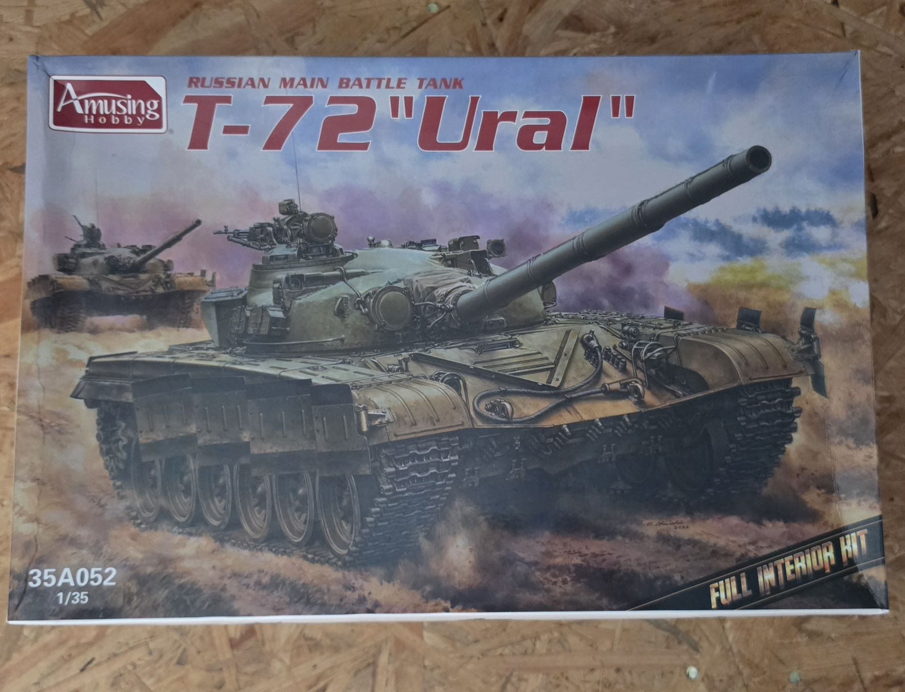 Kit di modellismo & Modellini statici: Maquette Char T-72 Ural 1/35 Amusing Hobby – Nuovo e nell'imballaggio originale da Grandson venduto da christophe078