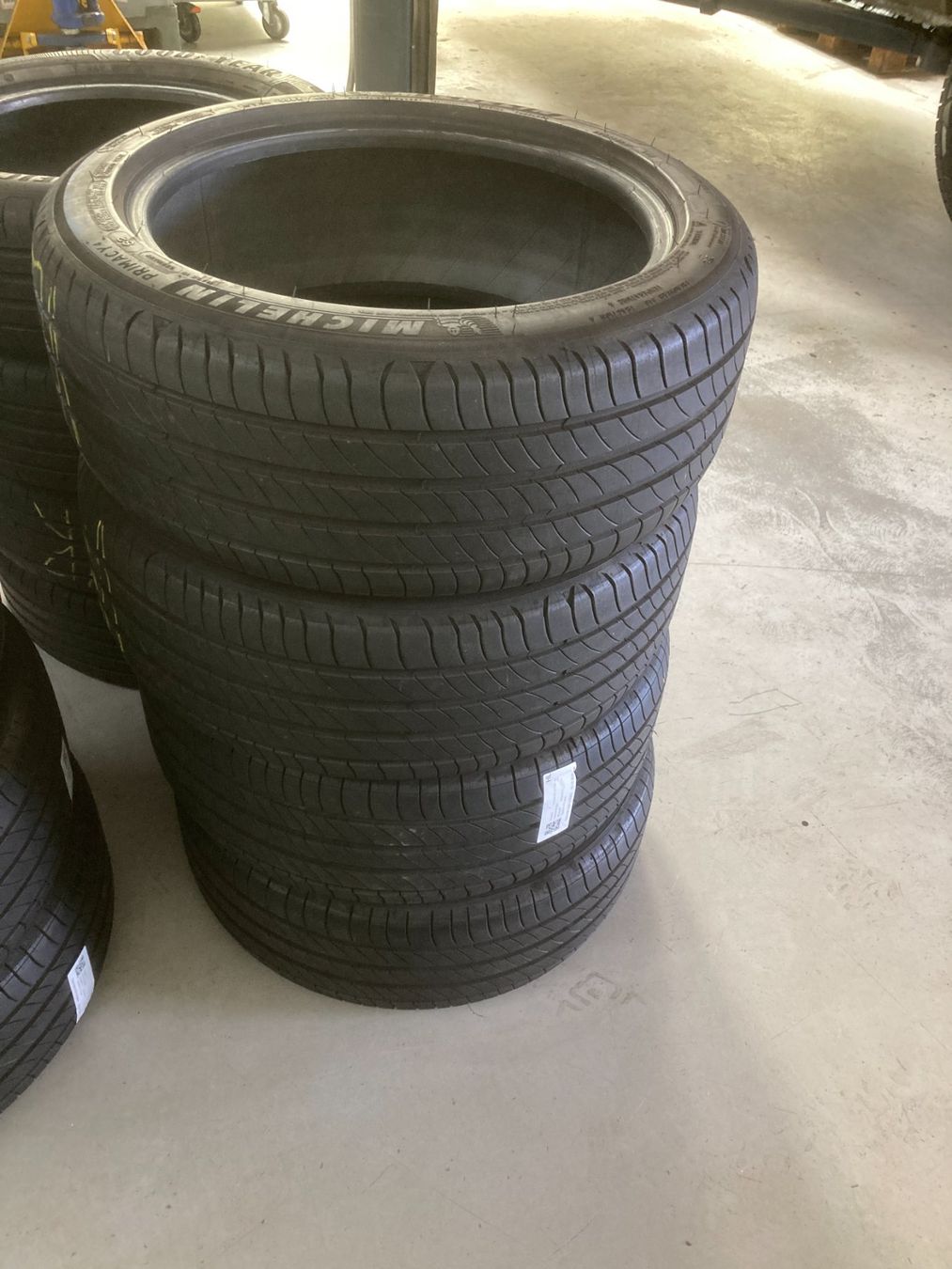 Michelin Pneus & Kompletträder: 225/45R17 Michelin Sommerpneu – Gebraucht aus Cham von Cham6332