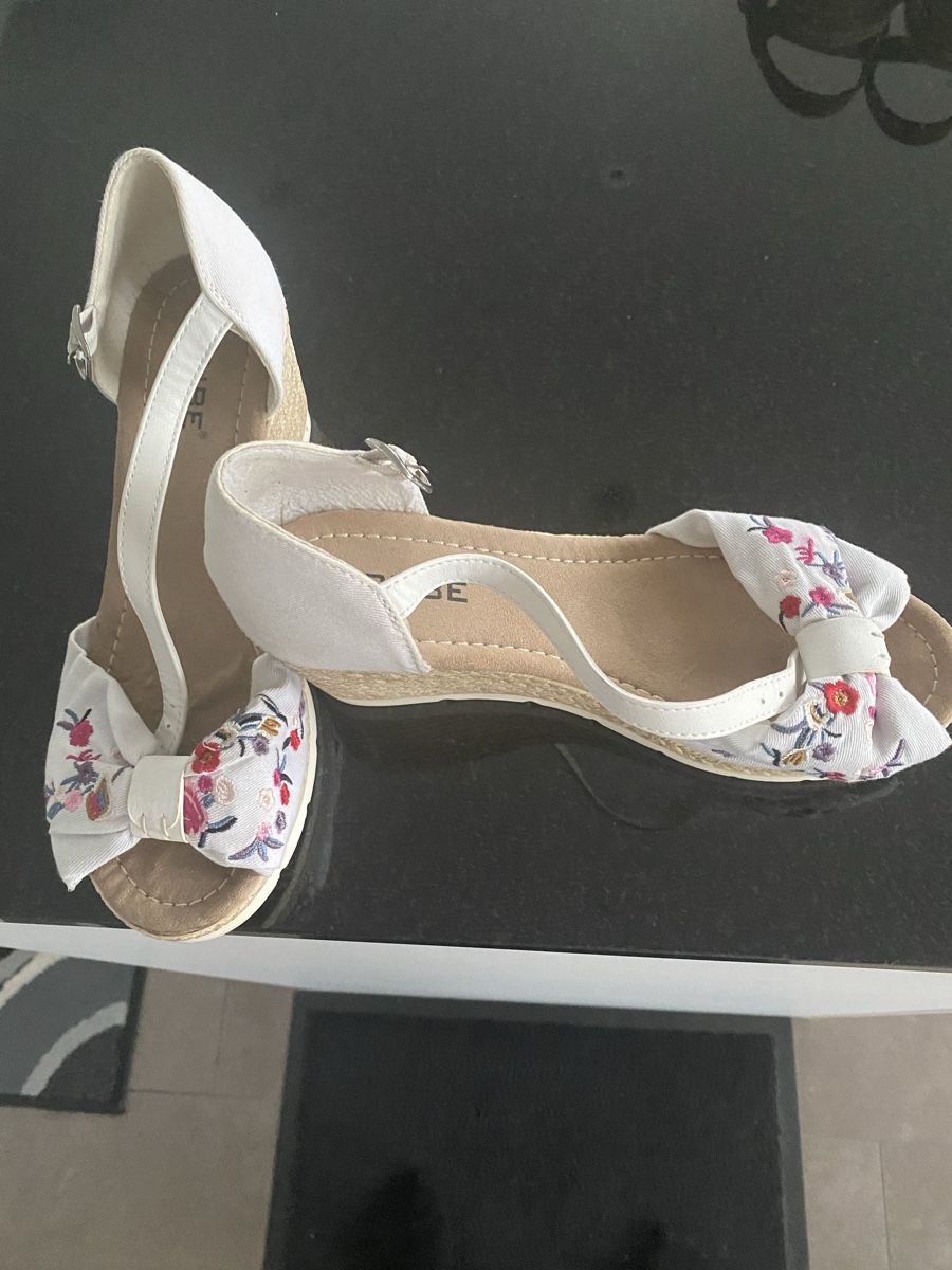 Scarpe da donna: Sandalen – Usato da Hagendorn venduto da Shira026 3