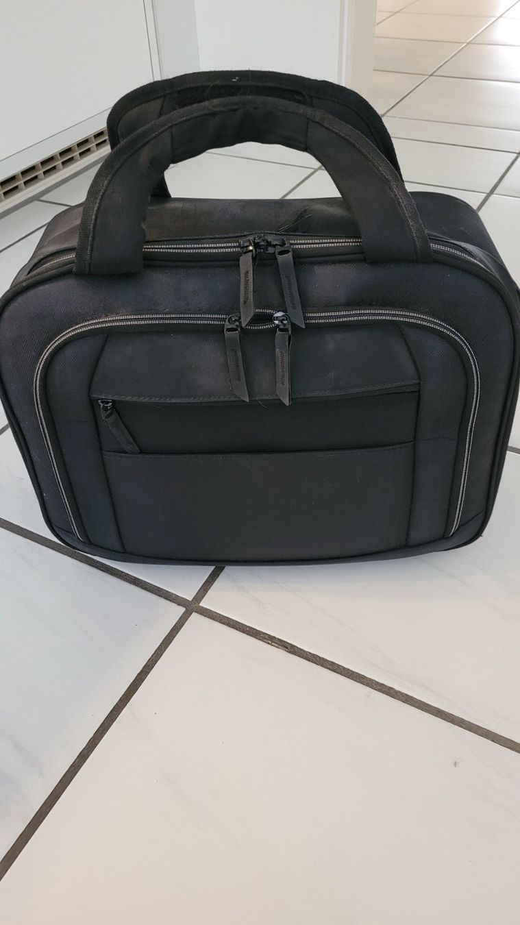 Koffer & Taschen: Aktenkoffer – Gebraucht aus Grenchen von aynos01