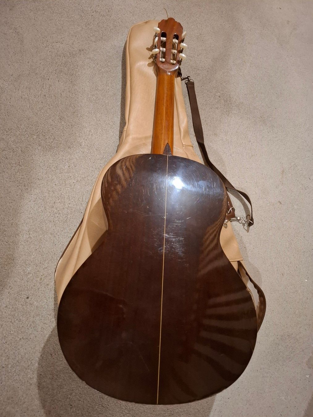 Musikinstrumente: Gitarre – Gebraucht aus St. Gallen von Re_Lan 3