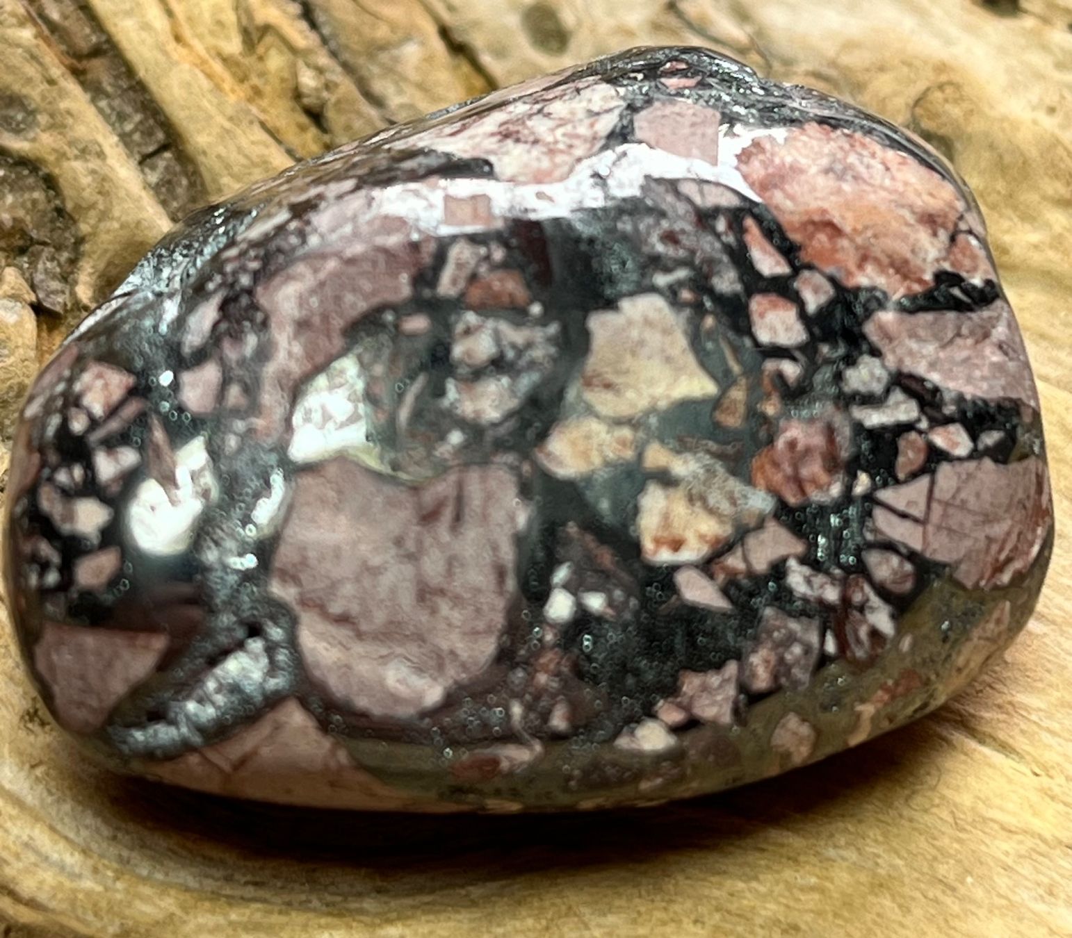 Mineralien & Heilsteine: Hämatit in Brekzie, Thann Elsass – Neu (gemäss Beschreibung) aus Diegten von hamofi57 3