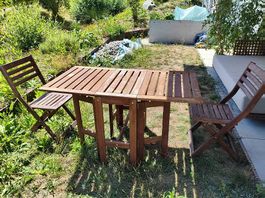 IKEA Klapptisch Gartentisch mit 2 Stühlen, platzsparend