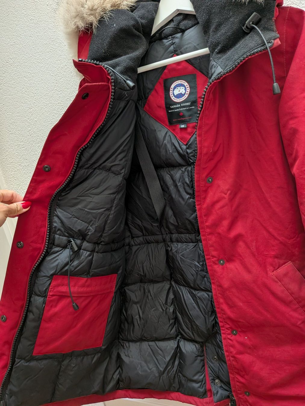 Canada Goose Giacche: Canada Goose M tailliert, rot – Usato da Bergdietikon venduto da Lindor12 2