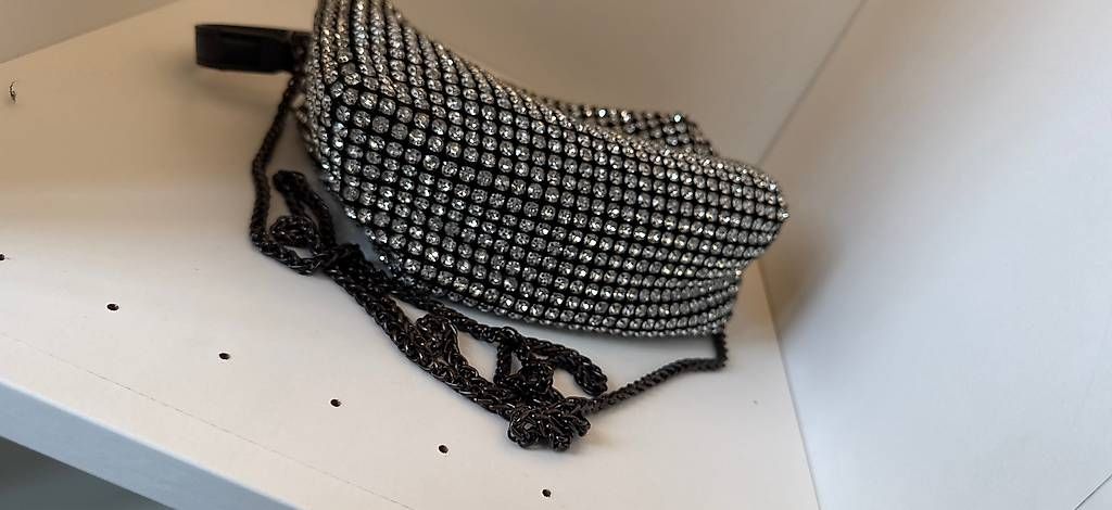 Borse da donna: Ravissante pochette souple – Usato da Biel/Bienne venduto da secondstore 6