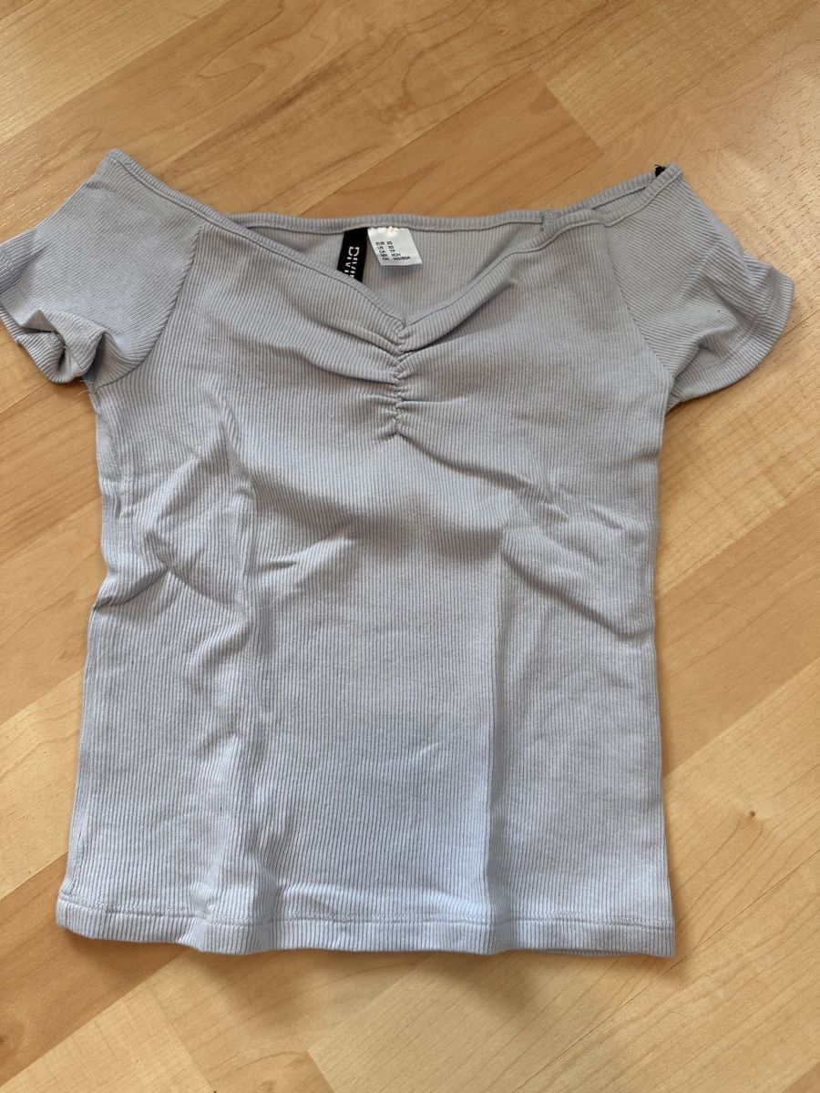 H&M Blusen, T-Shirts & Tops: Dunkelblaues Oberteil – Neu (gemäss Beschreibung) aus Allenwinden von pampelmuse78