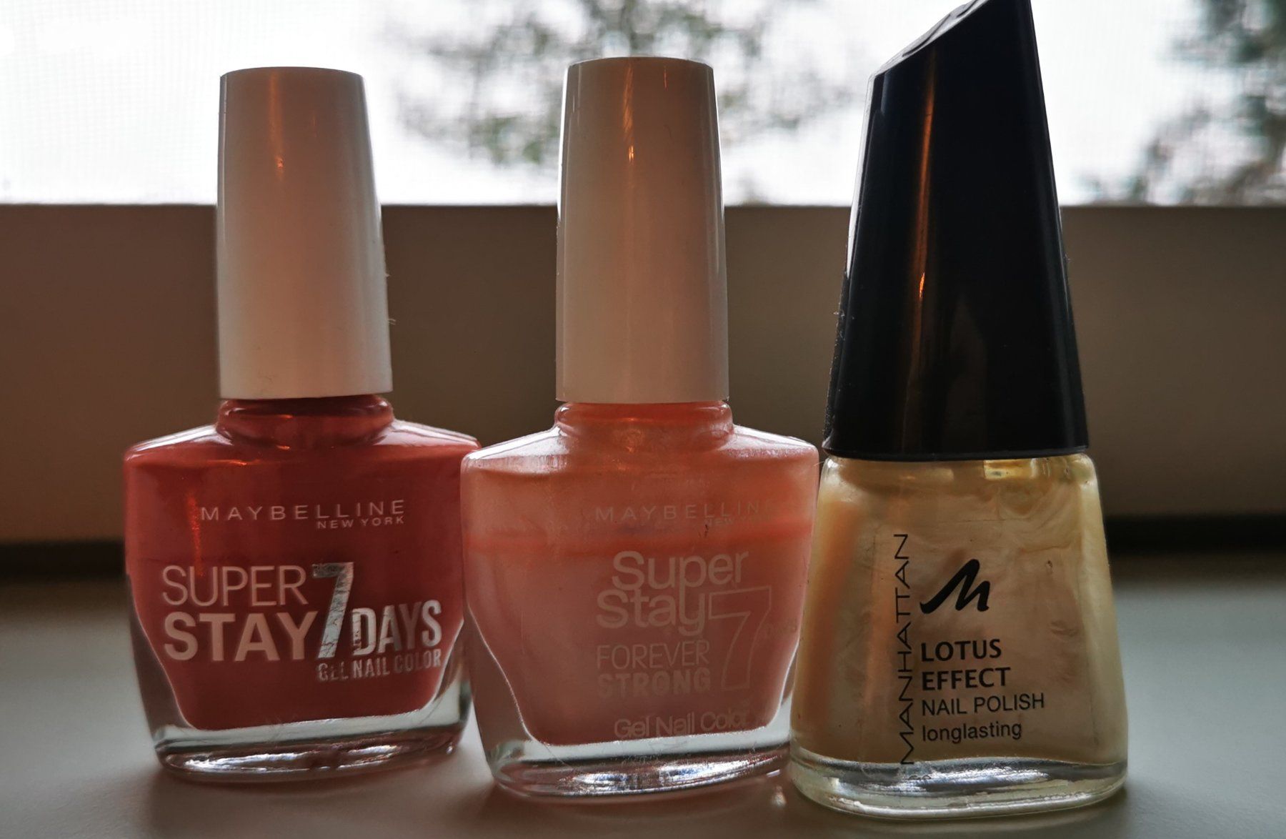 Smalto per unghie: Nagellack von Maybelline und Manhattan – Usato da Wettingen venduto da JasminL92 1