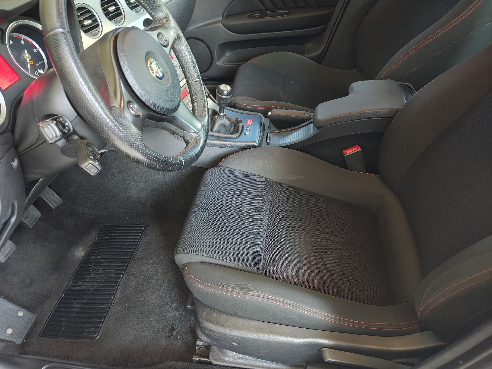 Alfa Romeo Automobili: sehr schöner Alfa 159 – Usato da Hirzel venduto da Garagegold01 7