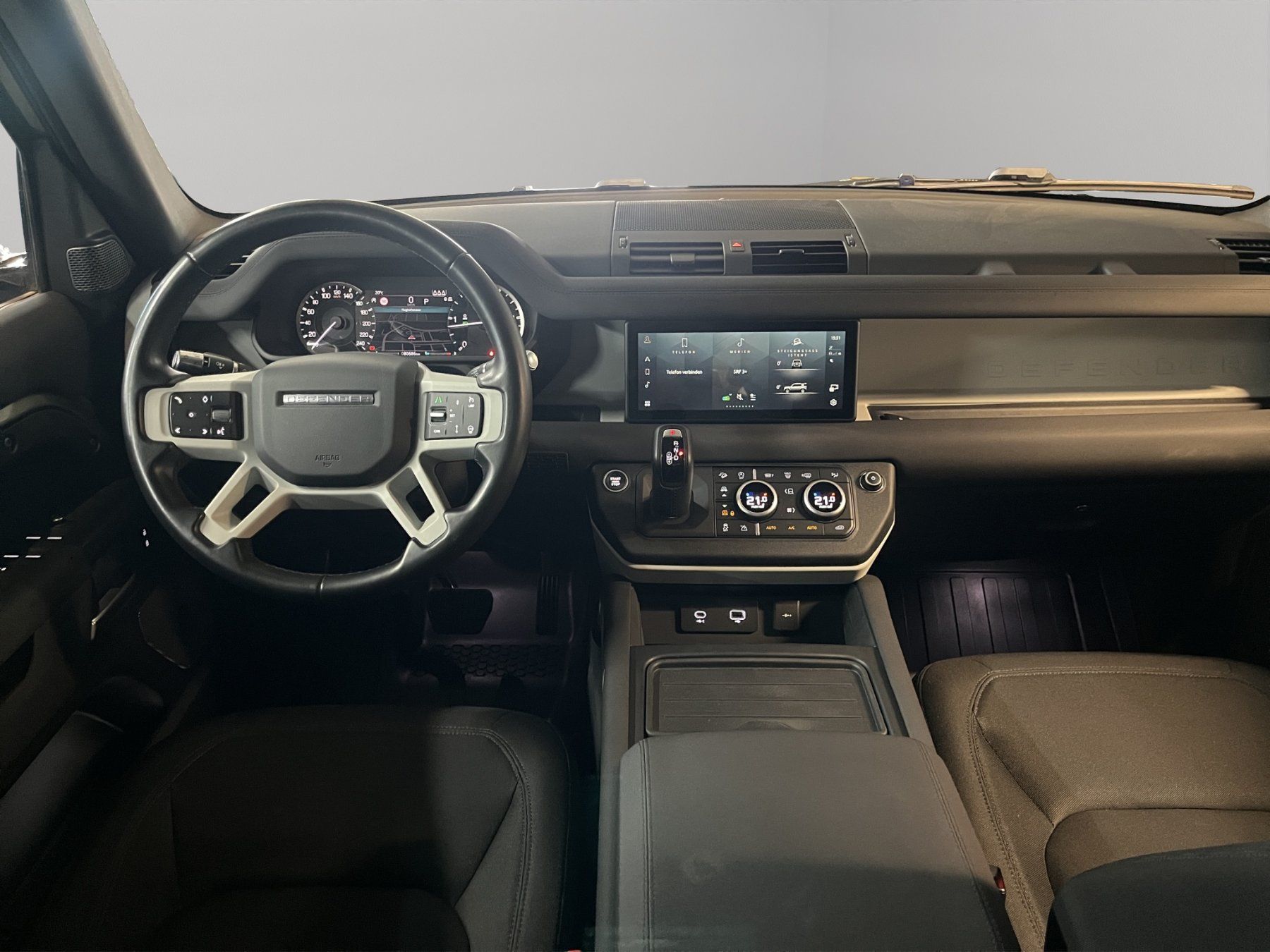 Land Rover Autos: Land Rover Defender 110 / 2.0 / SD4 – Gebraucht aus Meilen von korngeistlicht 7