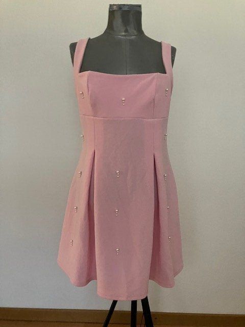 Shein Robes: Robe rose ornée de perles taille L – D'occasion à Marin-Epagnier par rchouchouu
