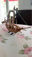 Maquette de bateau en bois ancien objet de decor