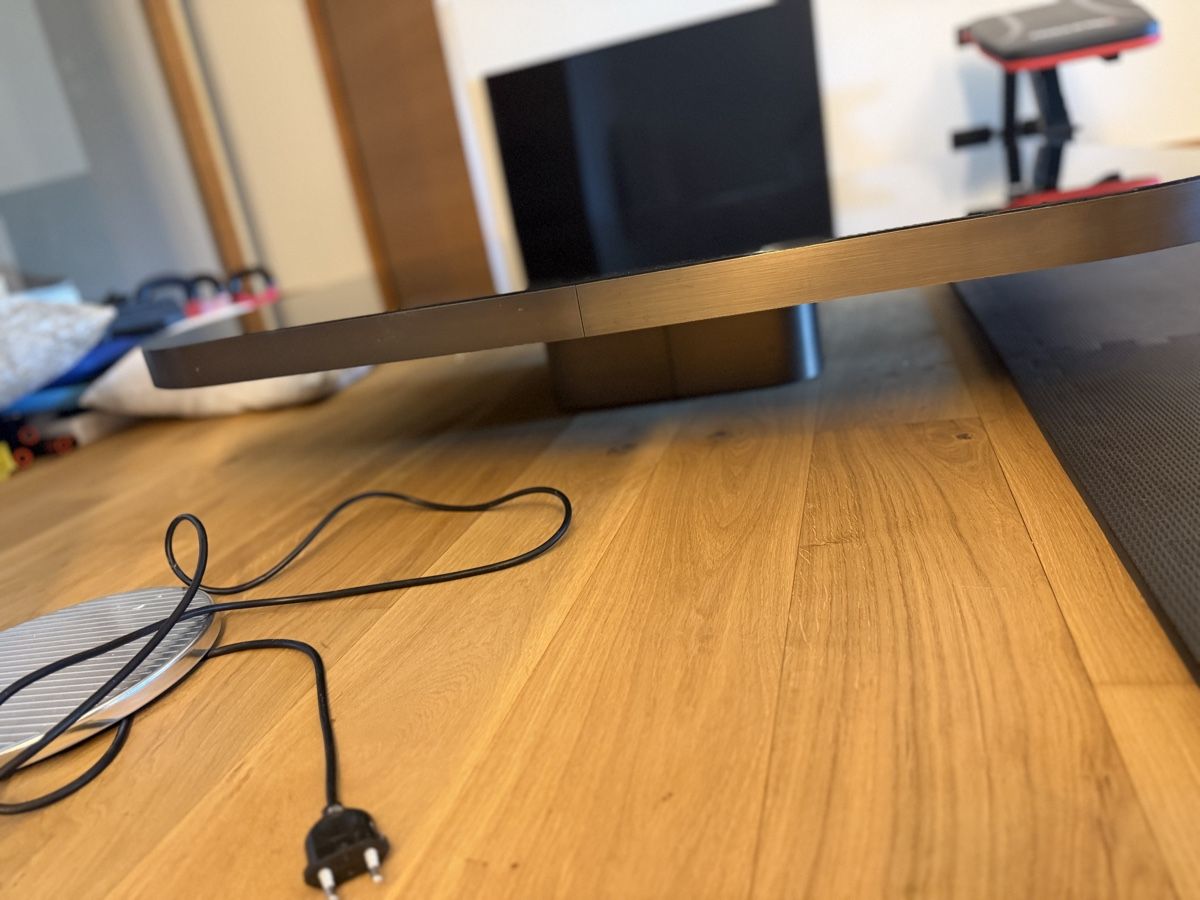 Tavoli: Classicon bow - glass table used – Usato da Richterswil venduto da nab_5pm8 1