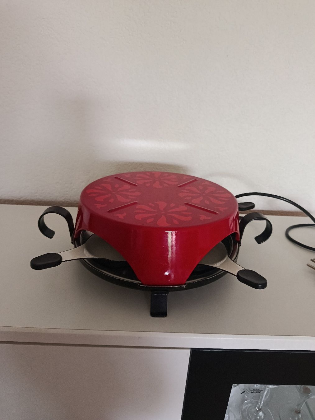 Cucine complete: machine à raclette pour quatre personnes  – Usato da La chaux de fonds venduto da ton_79f7 3