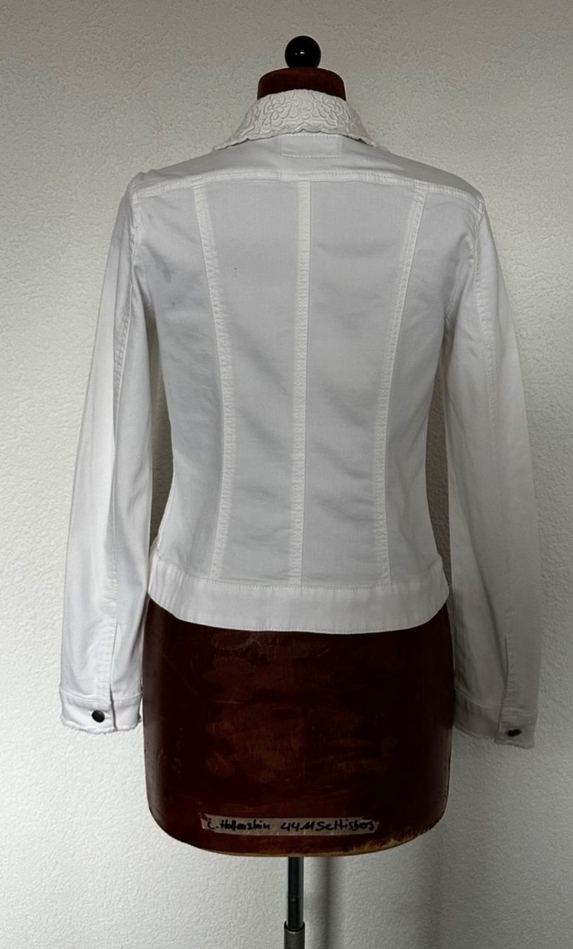 Marc Cain Jacken: Marc Cain Jeansjacke Damen 34 – Gebraucht aus Liestal von Ballybs 1