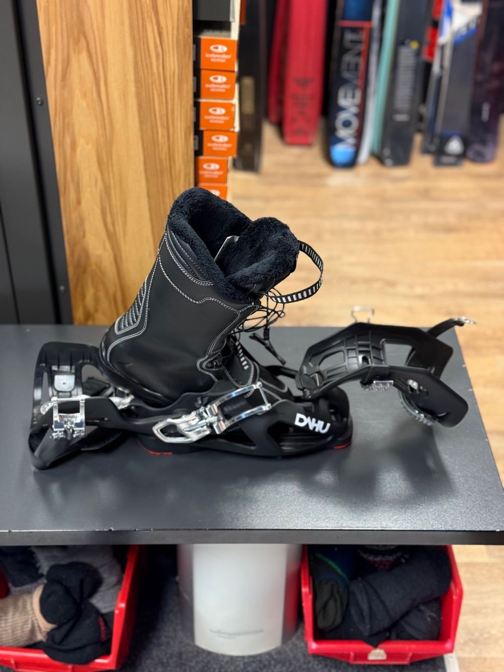 Scarpe da donna: DAHU Numero 7 in Gr. 23.5, wenig gebraucht – Usato da Thusis venduto da Strimer0