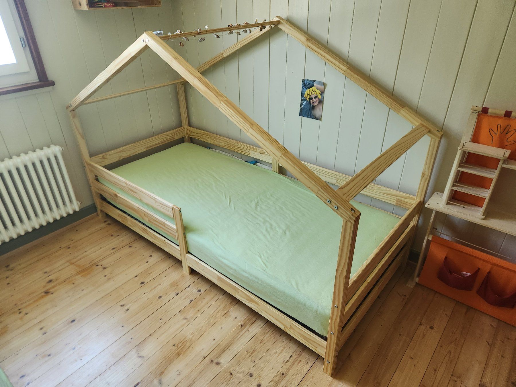 Betten: Hausbett Rena – Neu (gemäss Beschreibung) aus Winterthur von AdrianS92