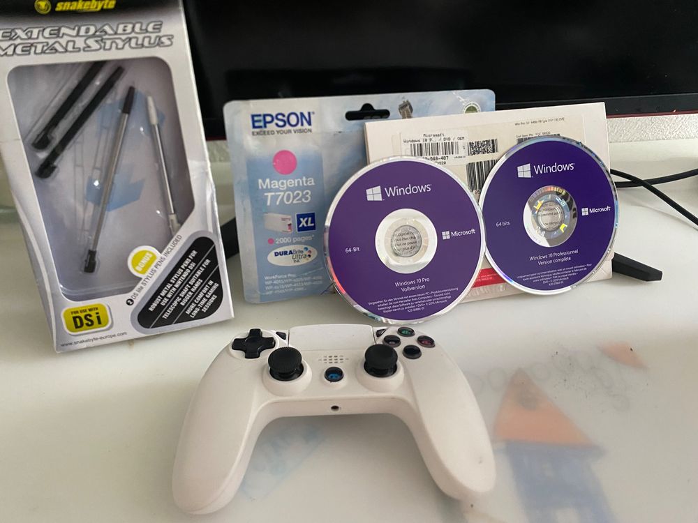 Controller, Windows Cd und mehr ab nur 1.- (Gebraucht) in Kollbrunn für ...