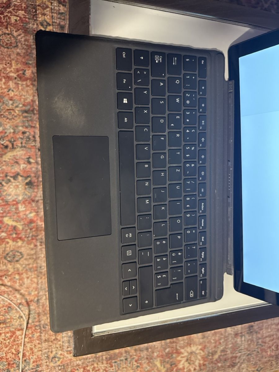 Microsoft Tablet PC: Microsoft Surface Pro 7 | Intel i7 | 16 GB RAM | 256 GB SSD – Usato da Zürich venduto da max_kn88 1
