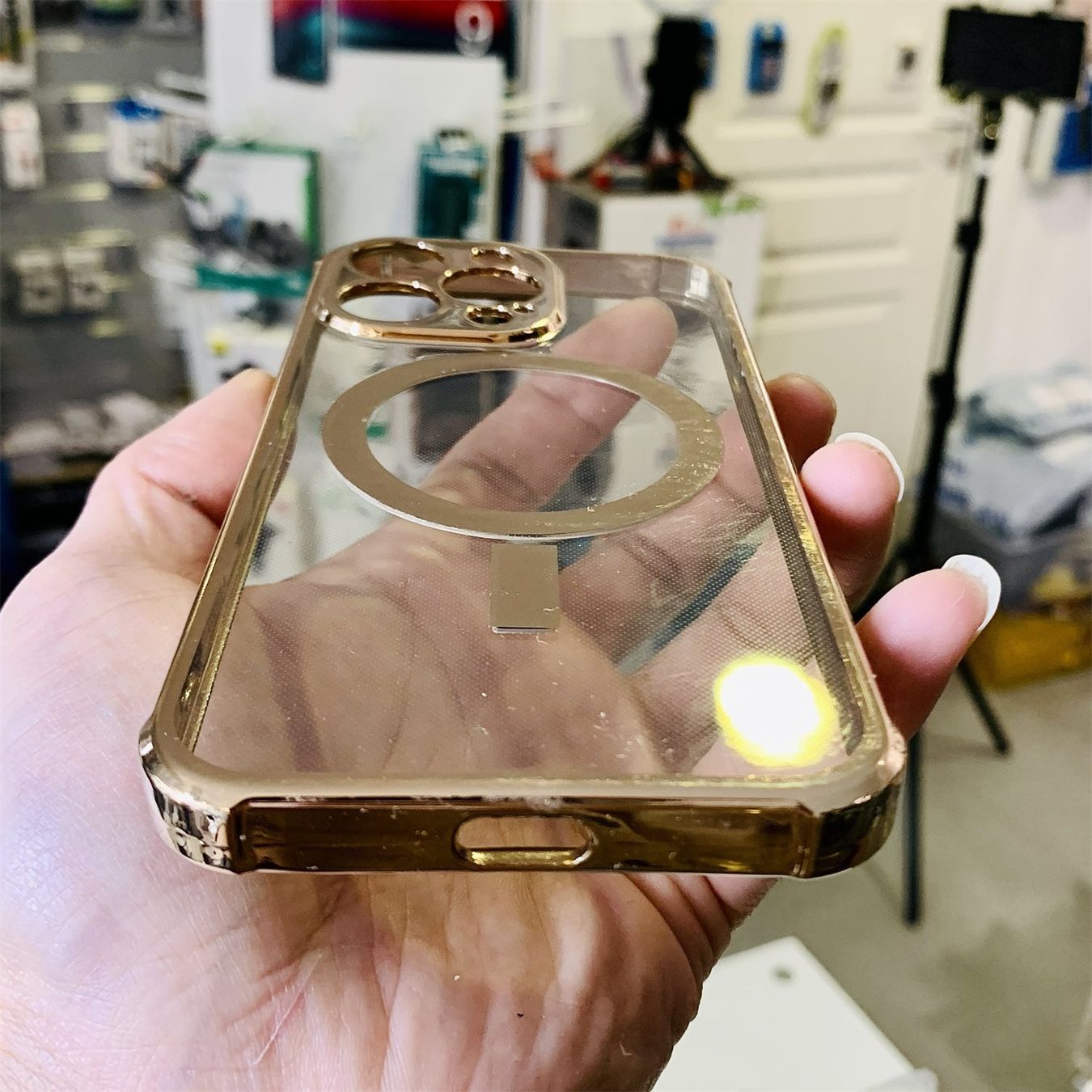 Cover & Protezioni schermo: iPhone 12 Pro Max - coque cateye avec anneau magsafe dorée – Nuovo e nell'imballaggio originale da Morges venduto da DigiAC 3