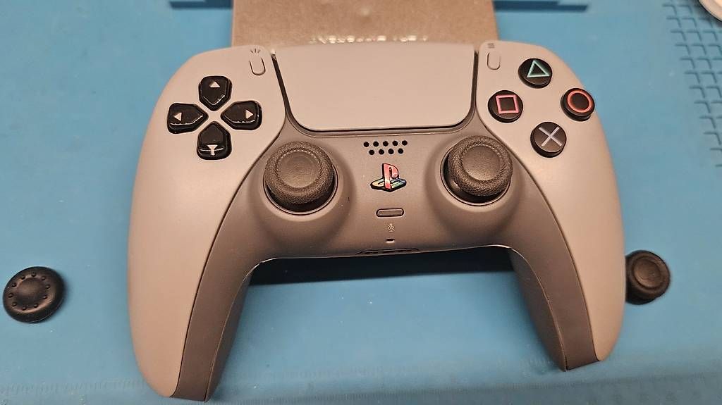 Controller: PS5 Scuf Controller Grau PS Anniversary TMR – Nuovo (secondo la descrizione) da Ebmatingen venduto da RetroVans 3