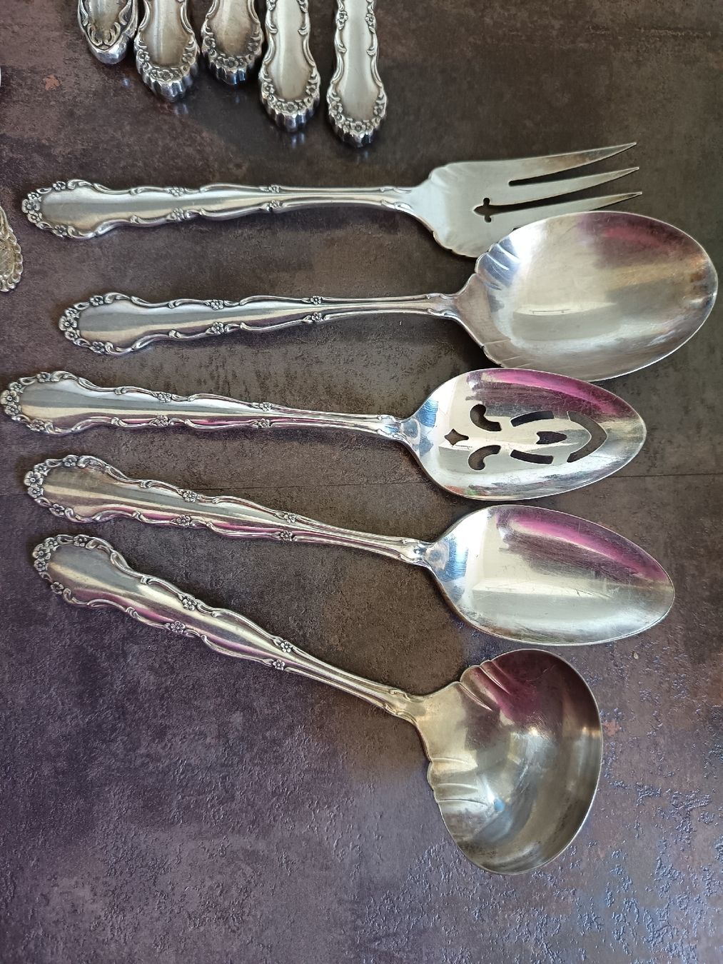Bestecksets: couverts en métal argenté – Gebraucht aus Grand-Lancy von npe_zs7h 2