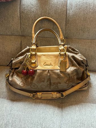 Handtasche Coach goldfarben mit Muster guter Zustand