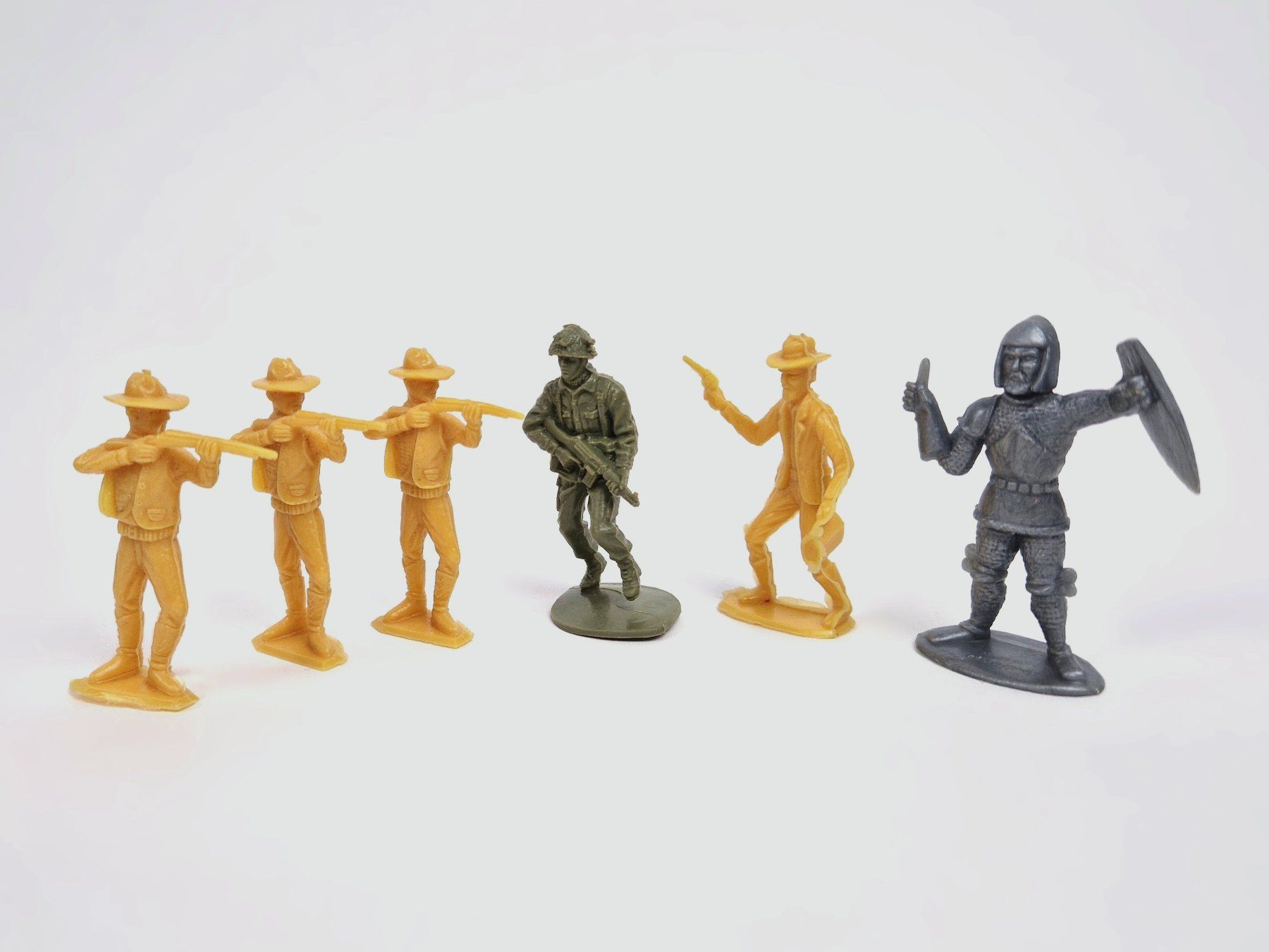 Giocattoli: Vintage Spielfiguren-Set 70Stk. – Usato da Basel venduto da Restwert_Basel 4