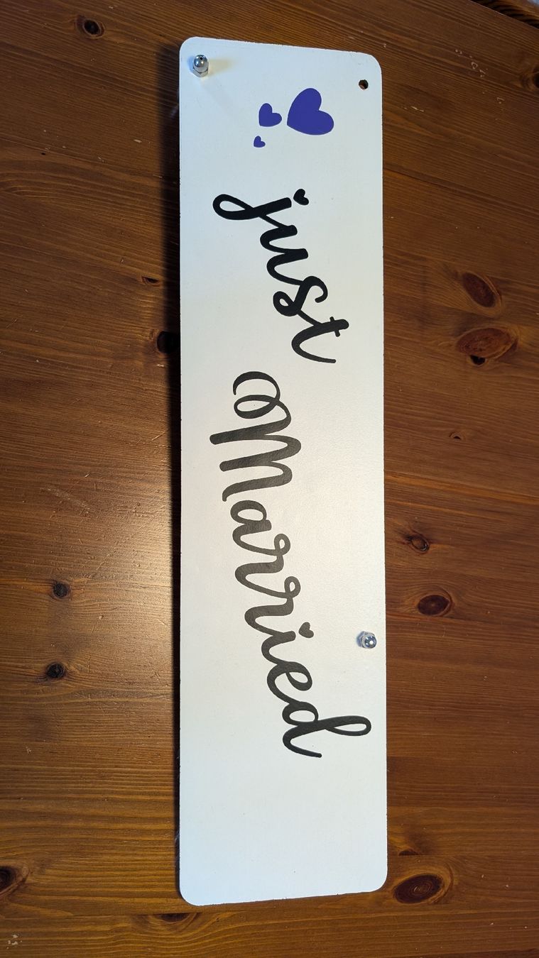 Tutte le decorazioni: Schild Just Married weiss – Usato da Olten venduto da NicoOnline