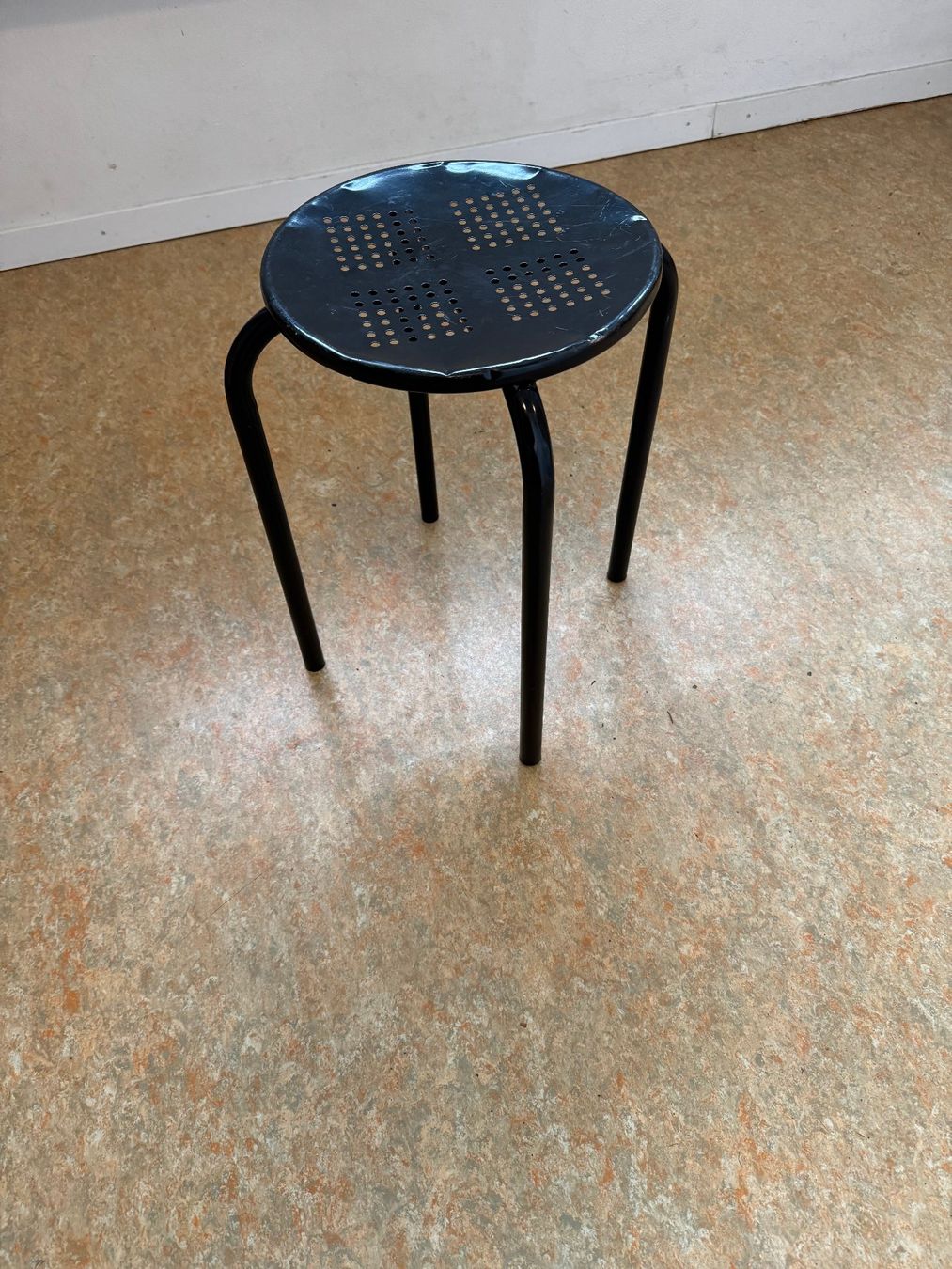 Tabourets: Hocker (10 Stk.) – D'occasion à Wald ZH par Esumi 1
