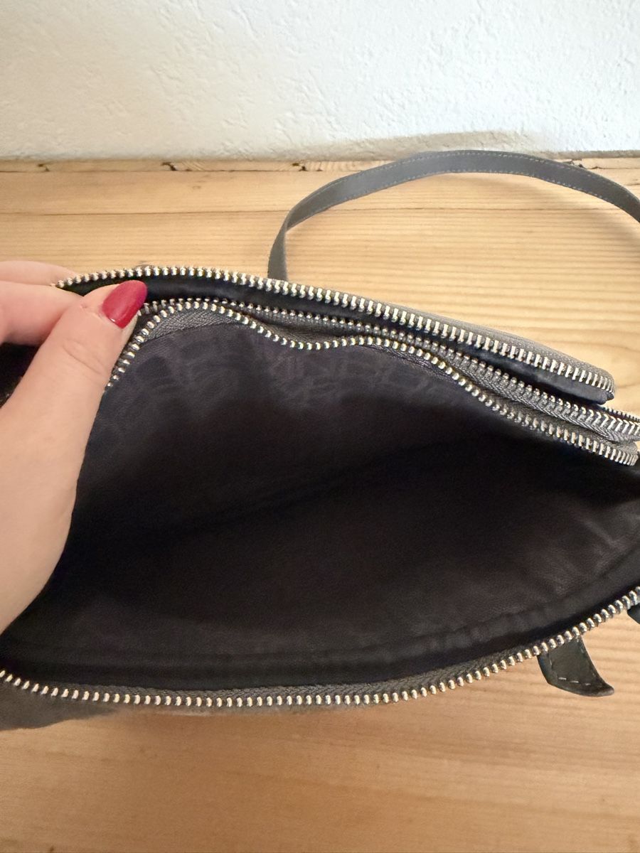 Liebeskind Borse da donna: Liebeskind Berlin Wildleder Tasche - Grau – Usato da Langnau am Albis venduto da Schneeflocke92 6