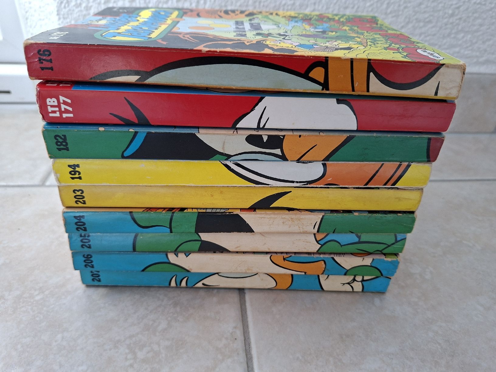 Comics: 9 Lustige Taschenbücher  – Gebraucht aus Büsserach von Grenzstein 2
